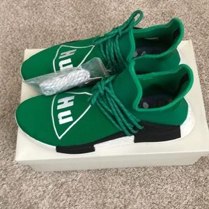 green human races size 11